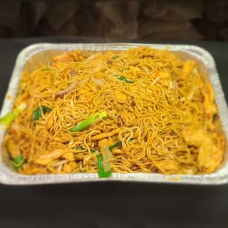 Chicken Lo Mein Tray