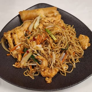 Chicken Lo Mein